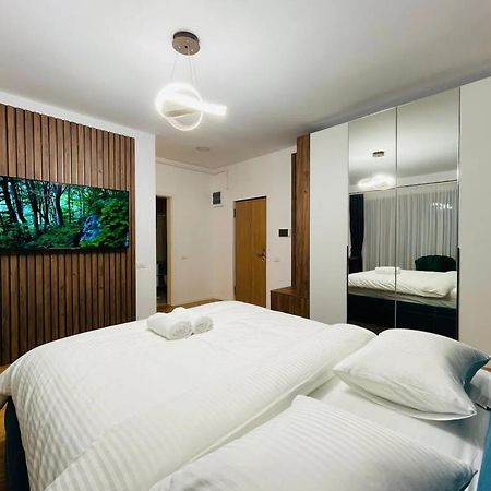 Pitesti Residence ภายนอก รูปภาพ