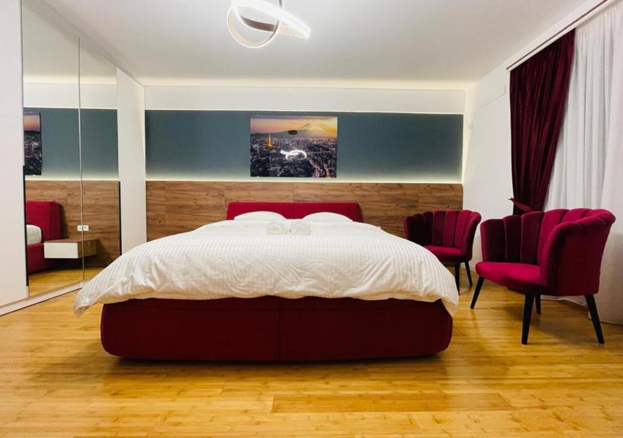 Pitesti Residence ภายนอก รูปภาพ