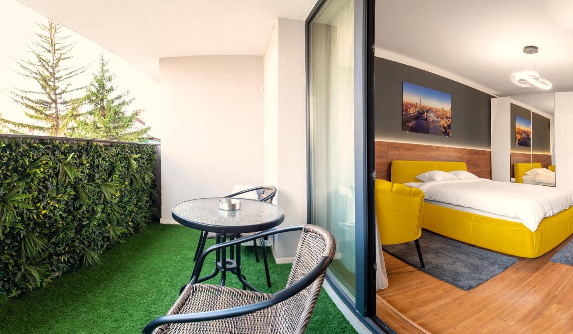 Pitesti Residence ภายนอก รูปภาพ