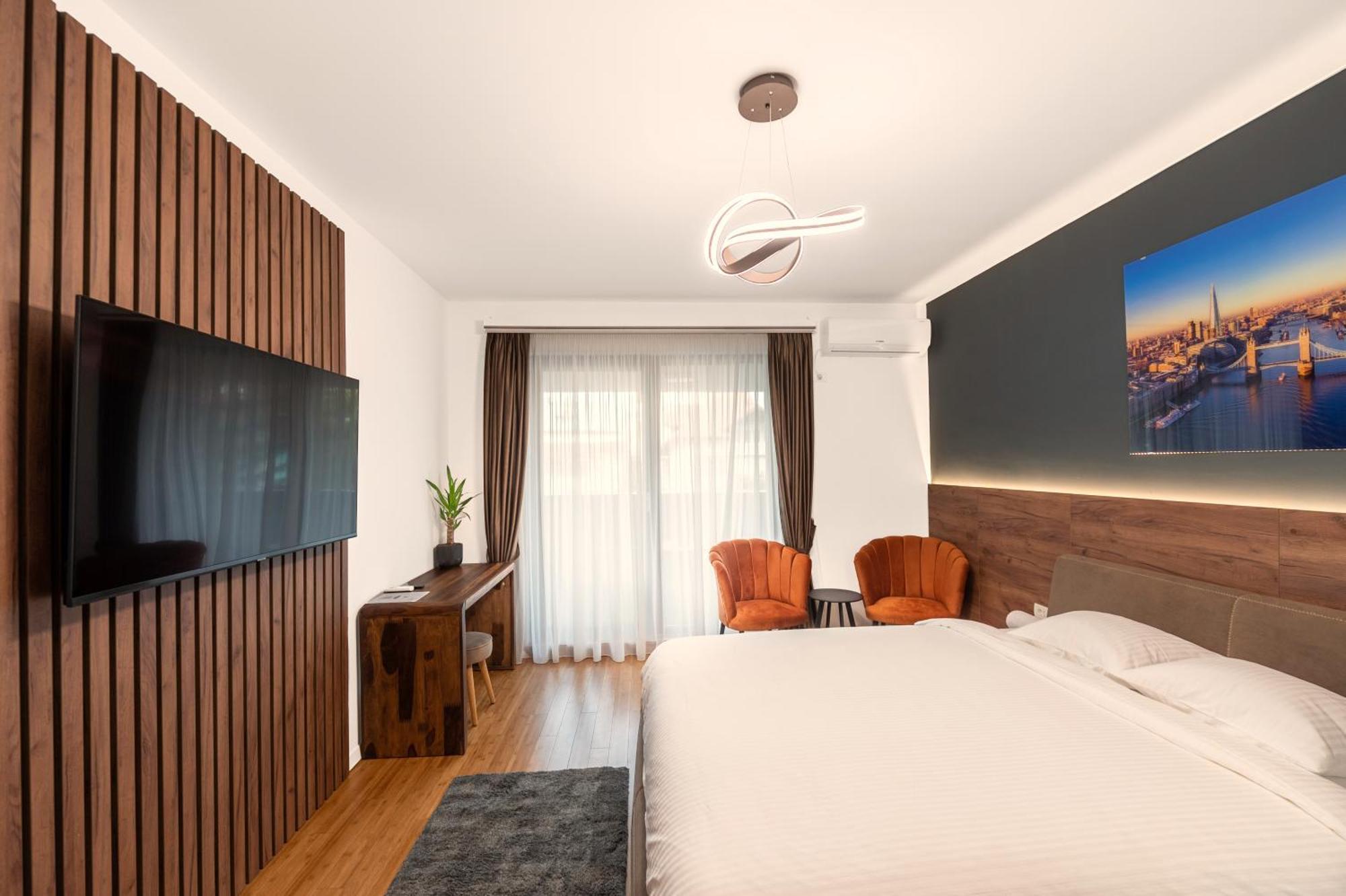 Pitesti Residence ภายนอก รูปภาพ