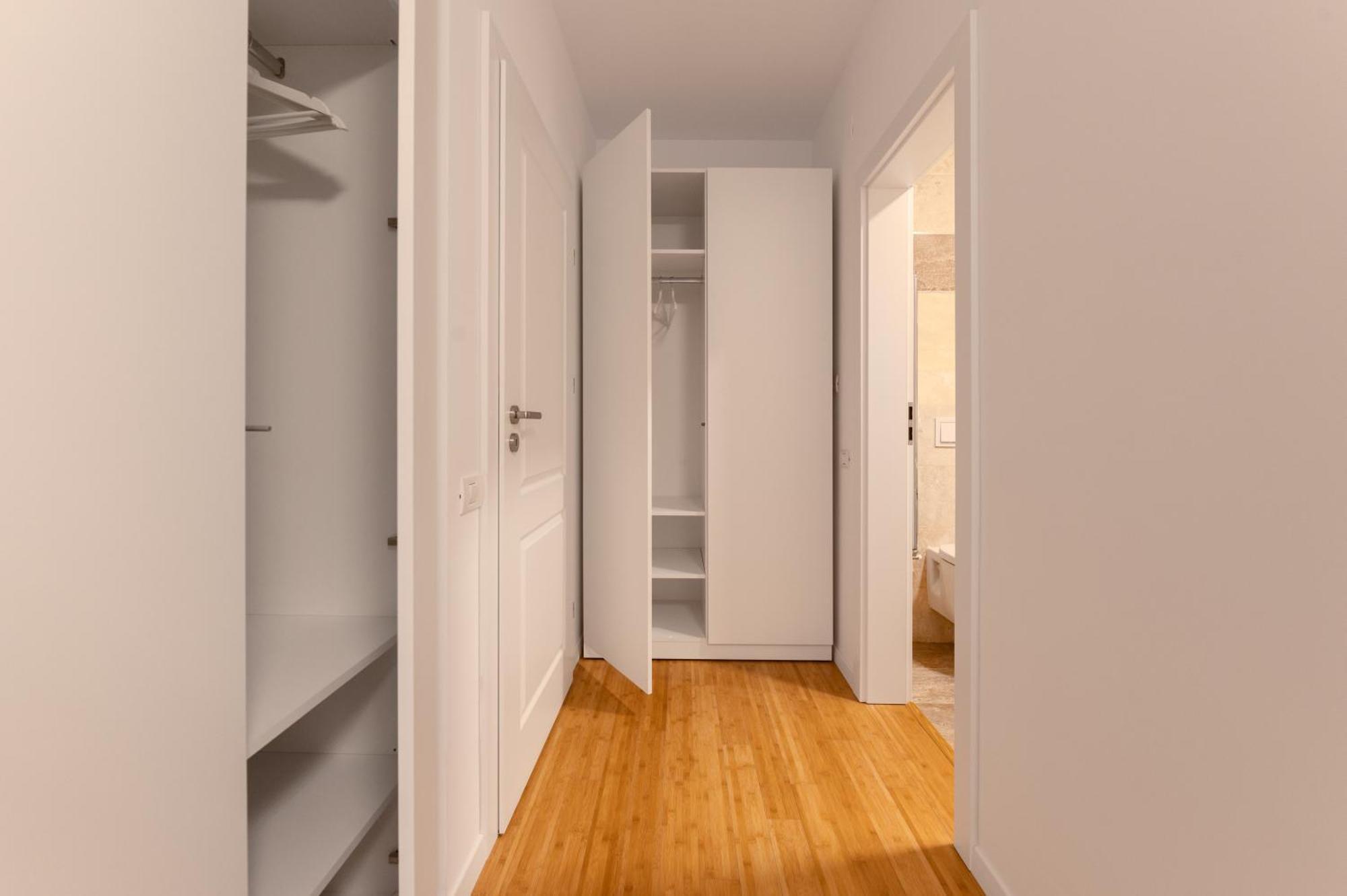 Pitesti Residence ภายนอก รูปภาพ