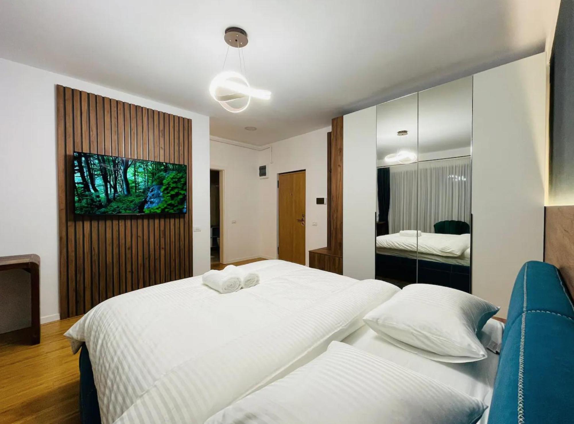 Pitesti Residence ภายนอก รูปภาพ