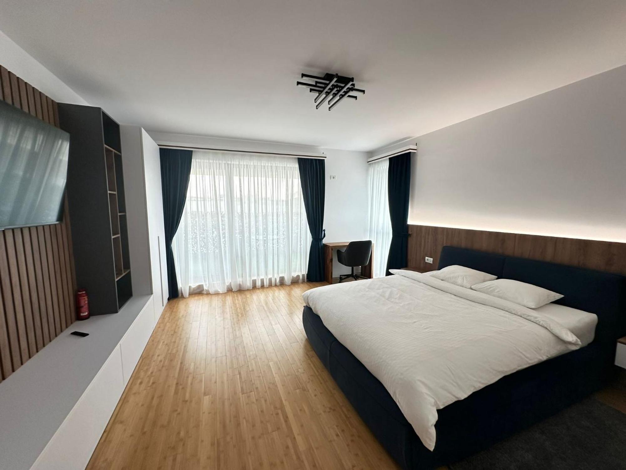 Pitesti Residence ภายนอก รูปภาพ